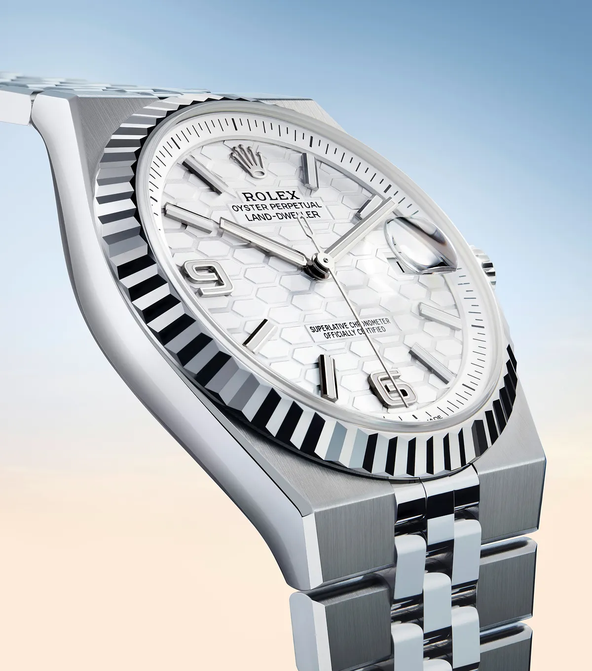 rolex-the-land-dweller-dial-with-honeycomb